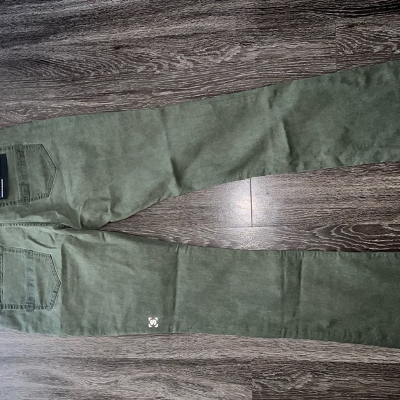 SAGE stacked jeans from Serenede - Picture 6 of 8